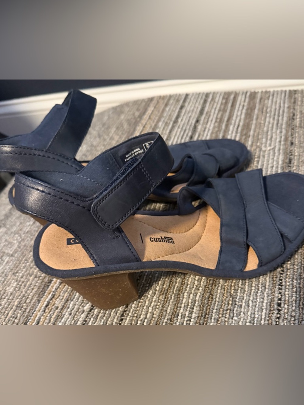 Clarks Navy Blue Women's Cushioned Strap Sandal